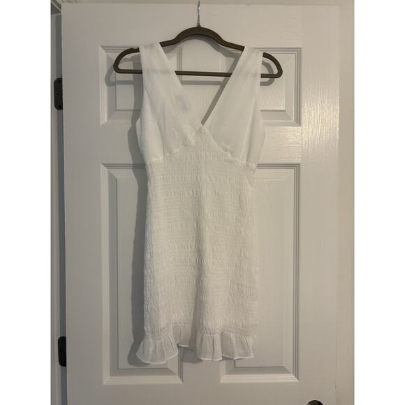 NWT She + Sky White Smocked Sleeveless Dress Small V Neck Lined - Picture 4 of 10